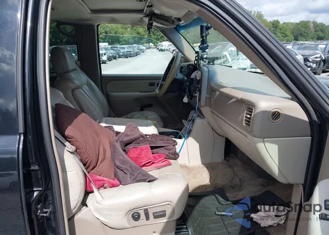 2001 Chevrolet Tahoe Lt from USA, damaged, VIN 1GNEK13T41R127933